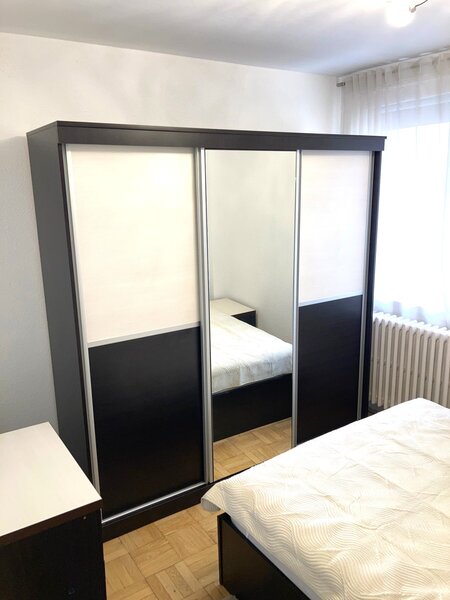 Piata Amzei - Calea Victoriei - 5 min. pana la Metrou Piata Romana.